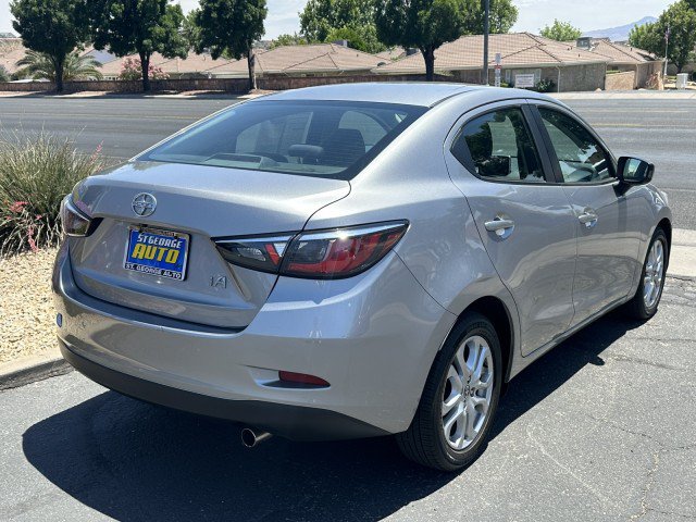 Used 2016 Scion iA FWD image 3