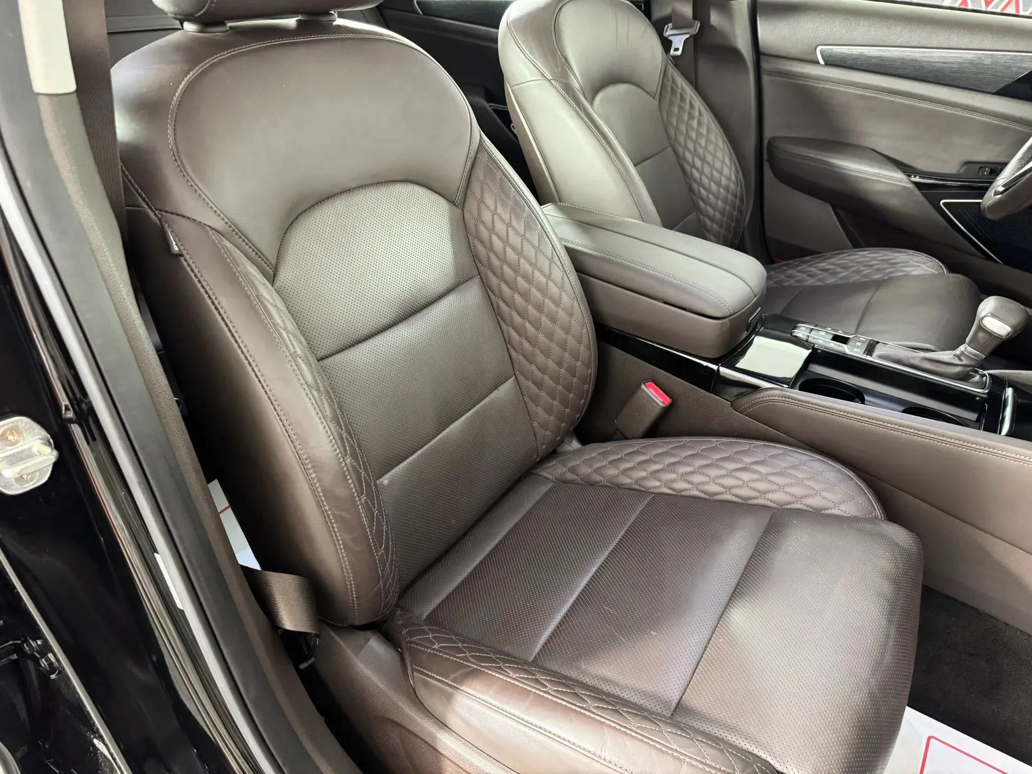 Used 2018 Kia Cadenza Limited FWD image 36