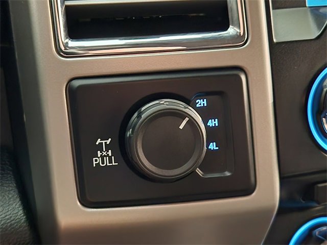 Used 2017 Ford F250 Lariat w/ Chrome Package image 20