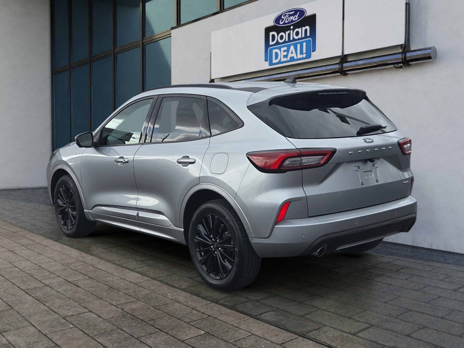 Certified 2023 Ford Escape ST-Line Elite AWD/4WD image 5