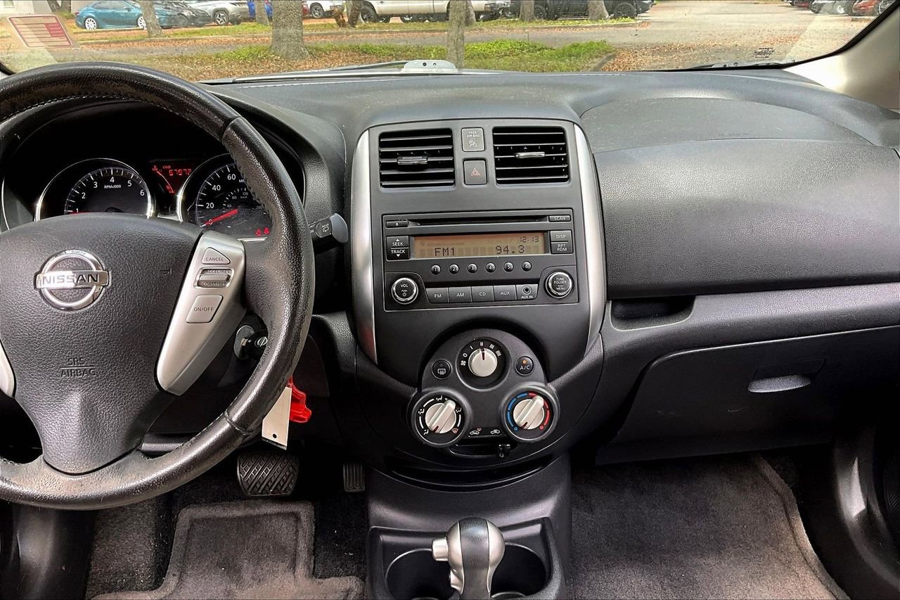 Used 2014 Nissan Versa Note SV image 9