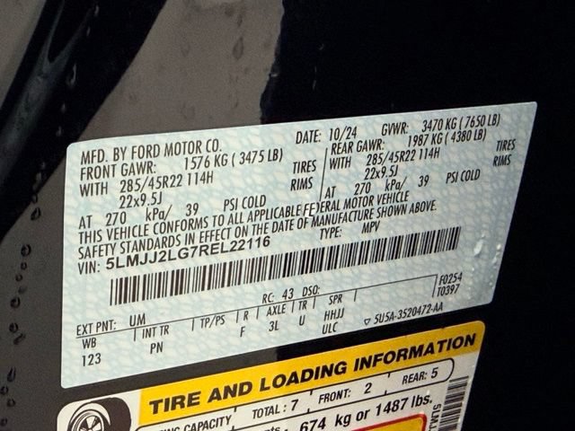 Used 2024 Lincoln Navigator Reserve AWD/4WD image 22