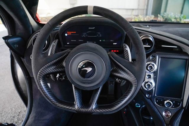 Used 2021 McLaren 765LT image 68
