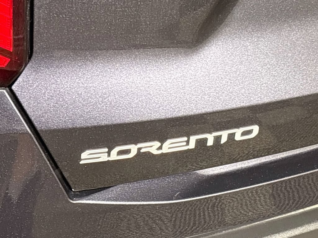 Certified 2026 Kia Sorento LX FWD image 24