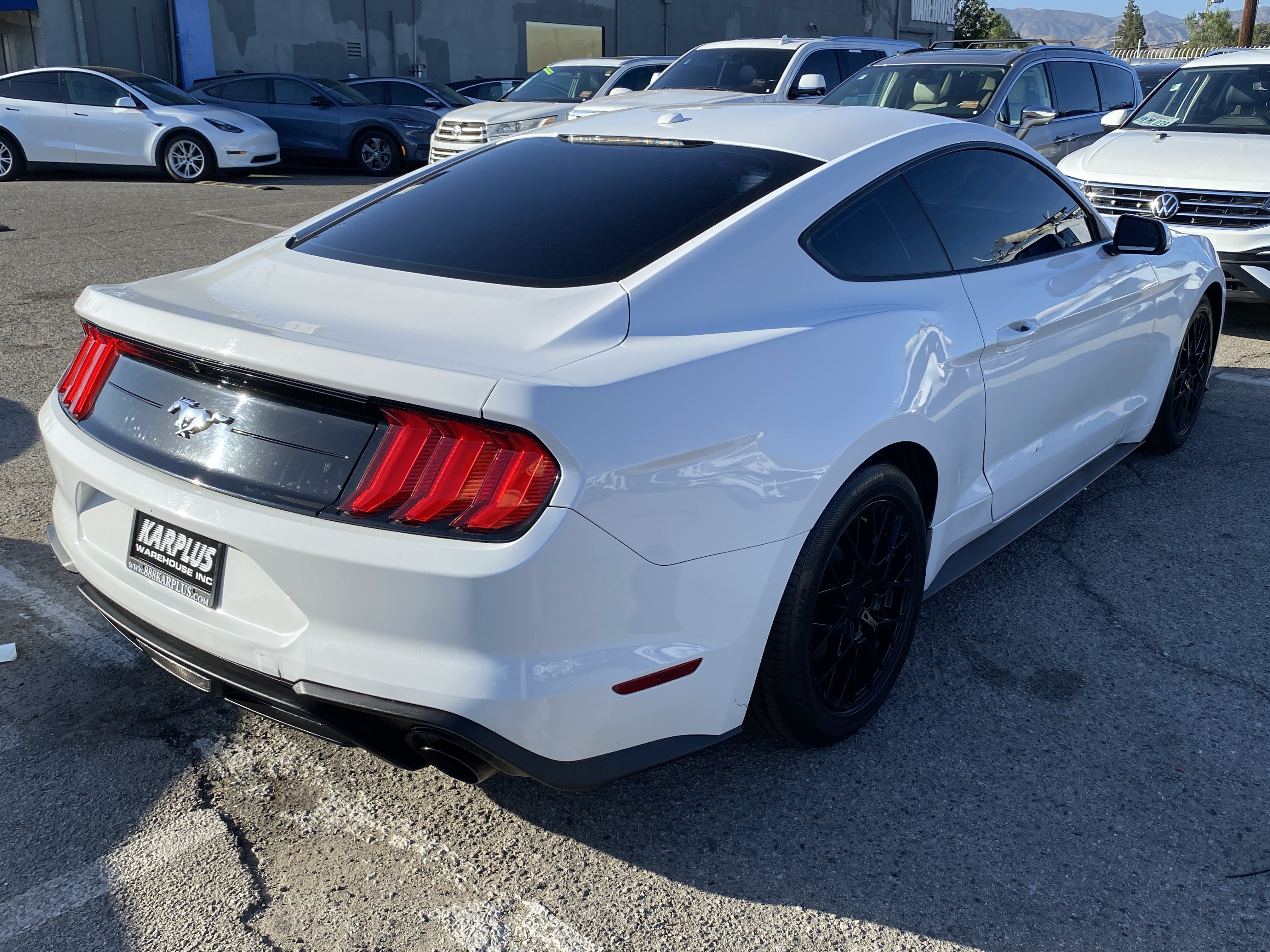 Used 2019 Ford Mustang Coupe RWD image 9