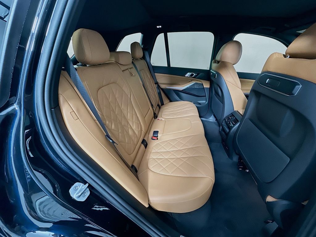 Certified 2025 BMW X5 xDrive50e w/ Parking Assistance Package image 28