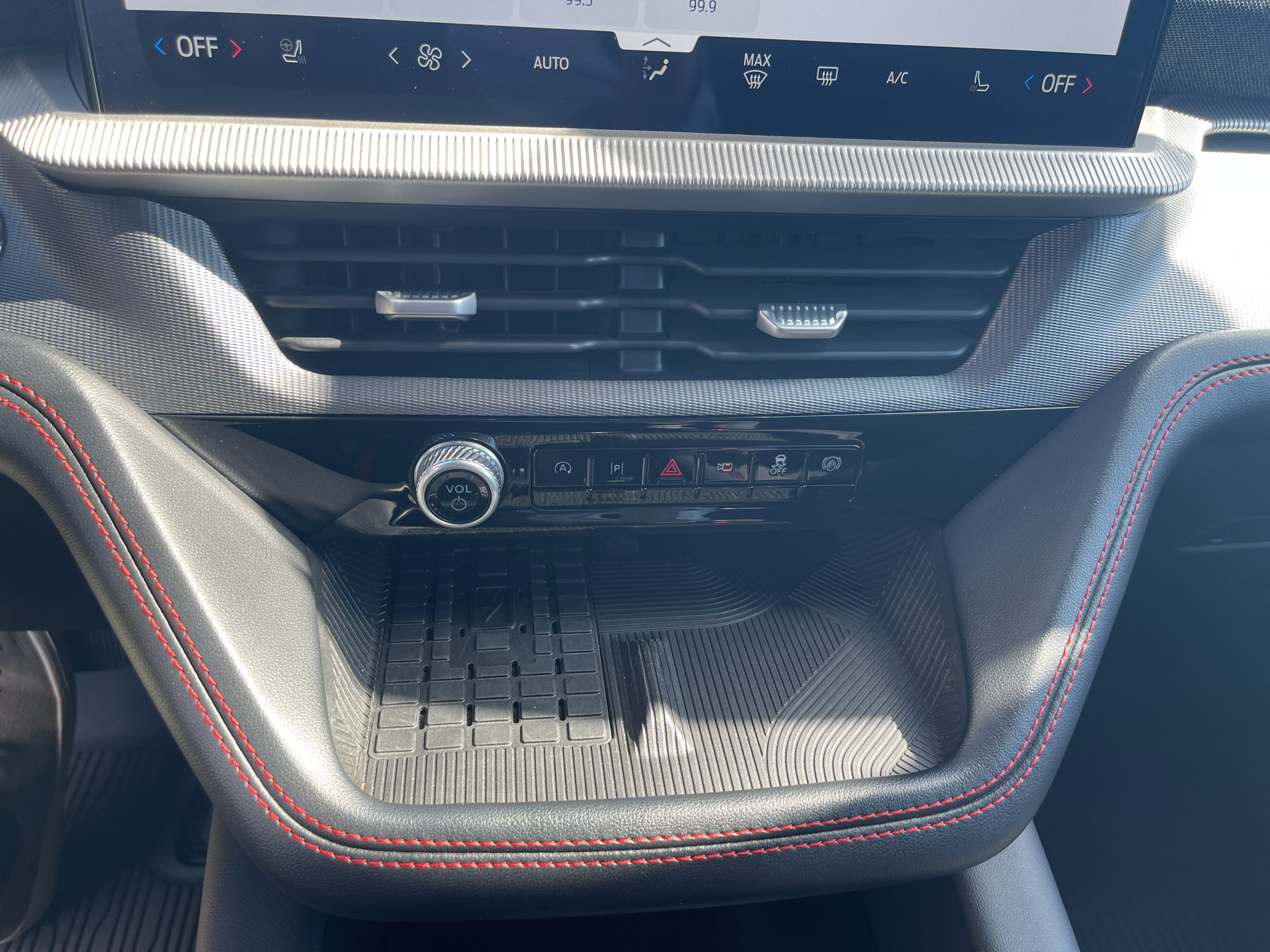 Used 2025 Ford Explorer ST AWD/4WD image 24