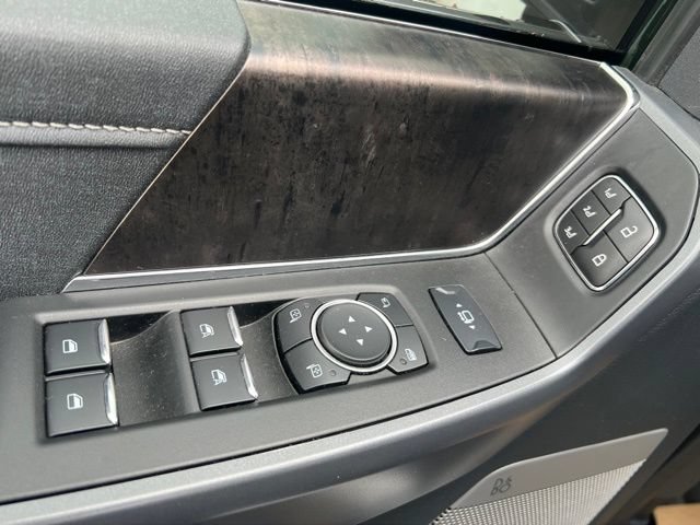 Used 2024 Ford F350 Lariat w/ Lariat Ultimate Package AWD/4WD image 14