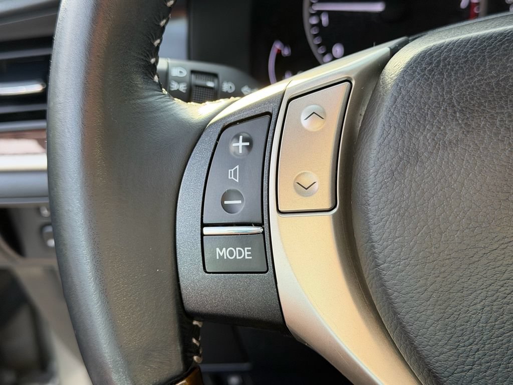 Used 2015 Lexus ES 350 w/ Premium Package FWD image 26