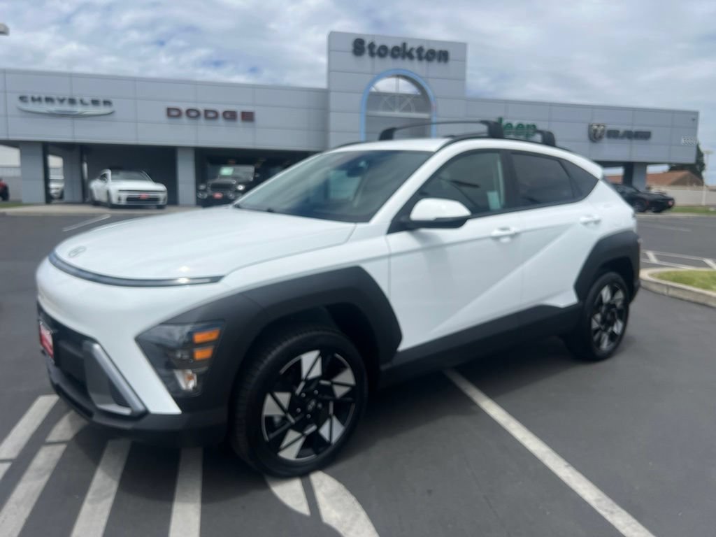 Used 2025 Hyundai Kona SEL AWD/4WD image 5