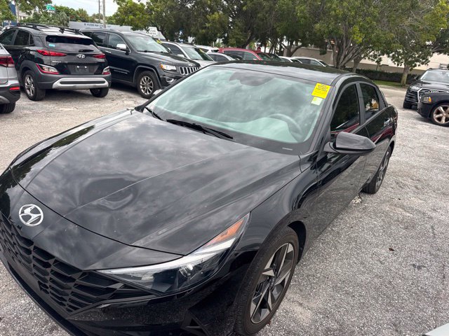 Certified 2023 Hyundai Elantra SEL w/ Convenience Package