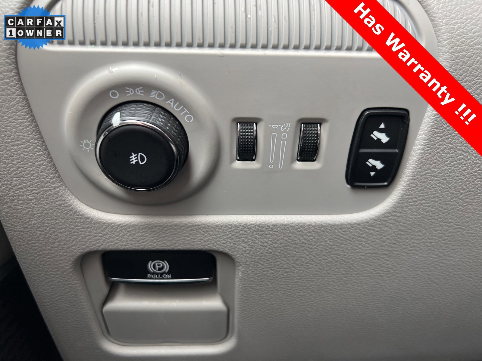 Used 2024 Jeep Wagoneer L Series II w/ Flexible Seating Group image 29