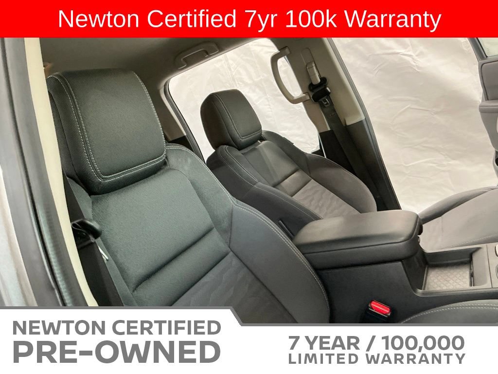 Used 2023 Nissan Frontier SV w/ Tow Package AWD/4WD image 17