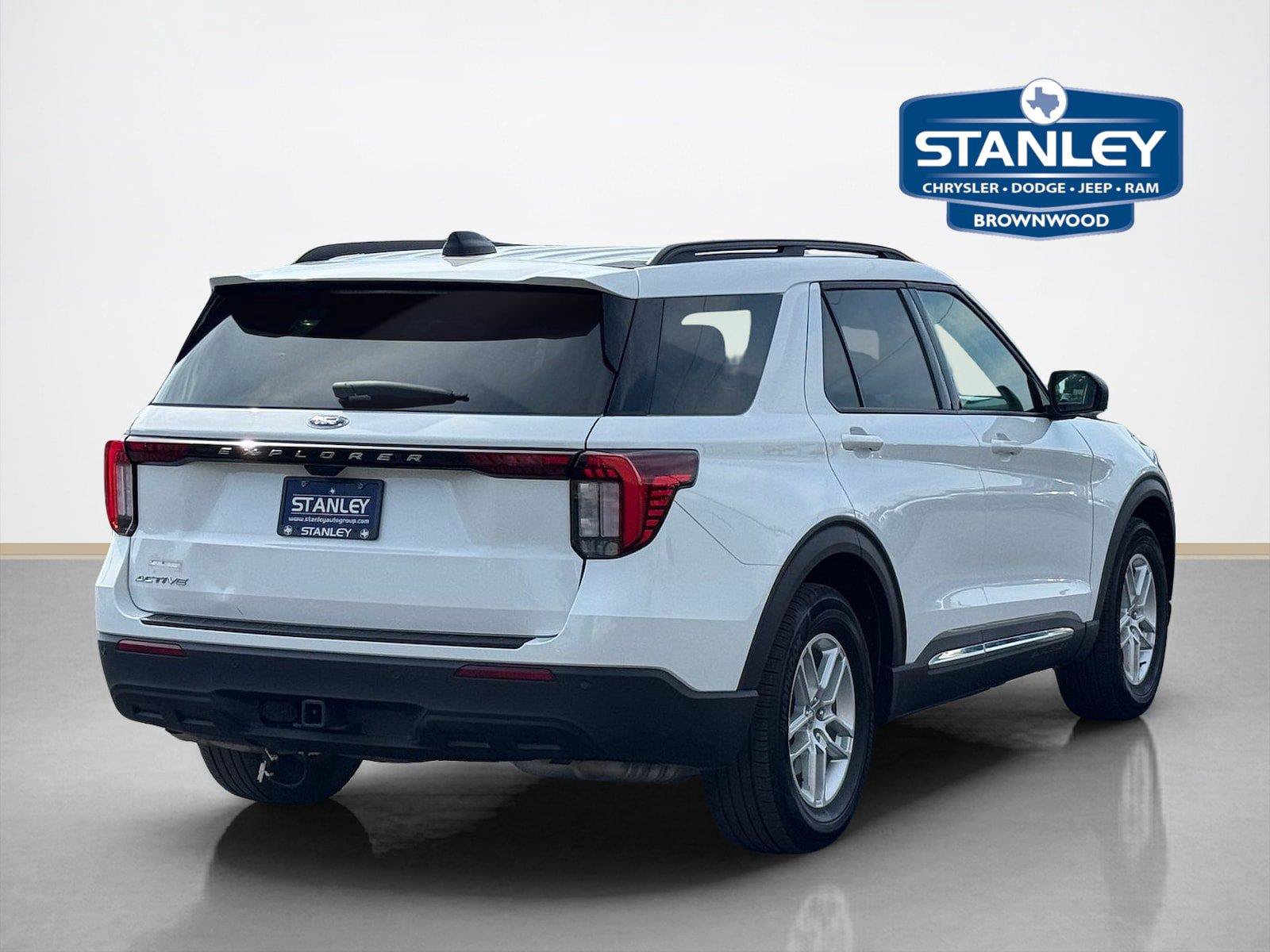 Used 2025 Ford Explorer Active RWD image 8