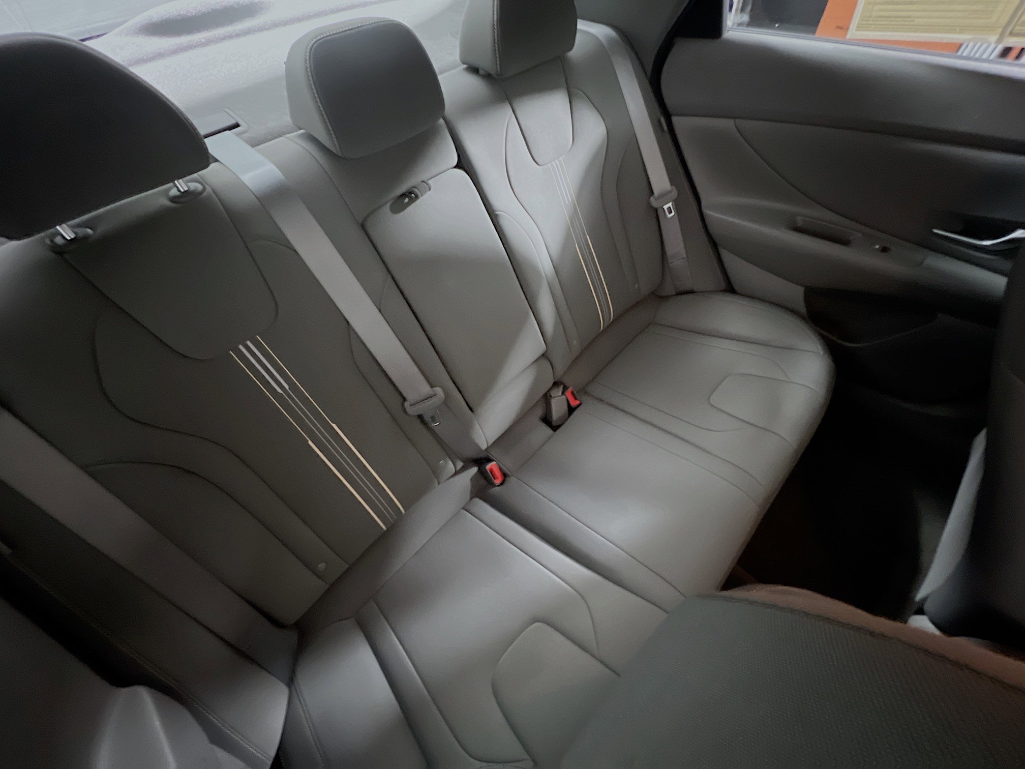 Used 2025 Hyundai Elantra SEL image 33