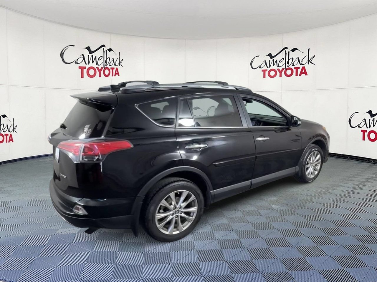 Used 2018 Toyota RAV4 Limited w/ Protection Package FWD image 2