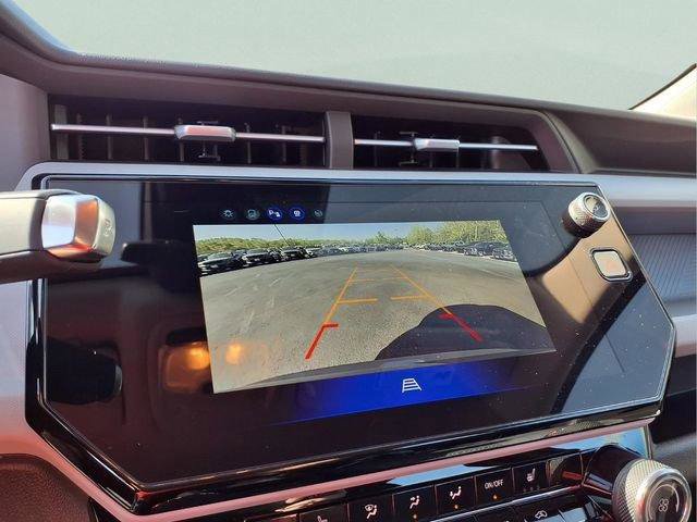 New 2027 Chevrolet Bolt LT w/ Comfort Package FWD image 17