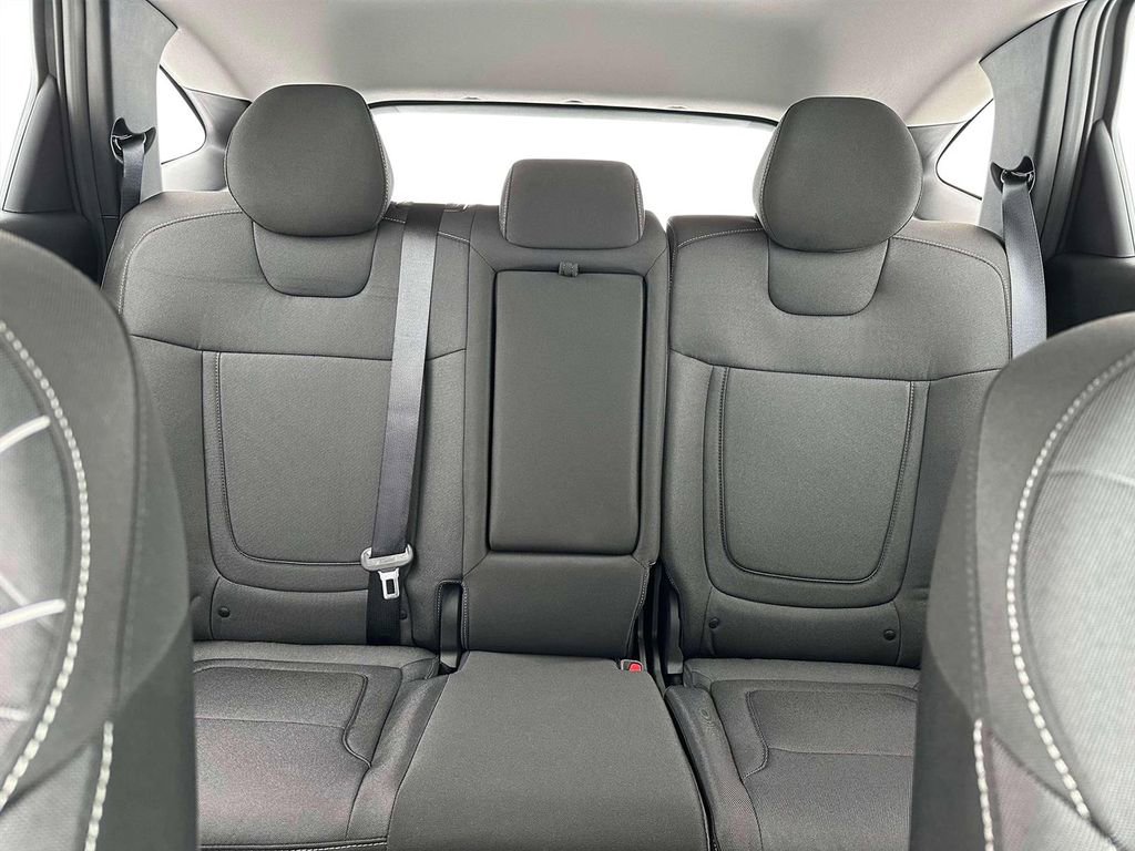 New 2024 Hyundai Tucson SE image 16