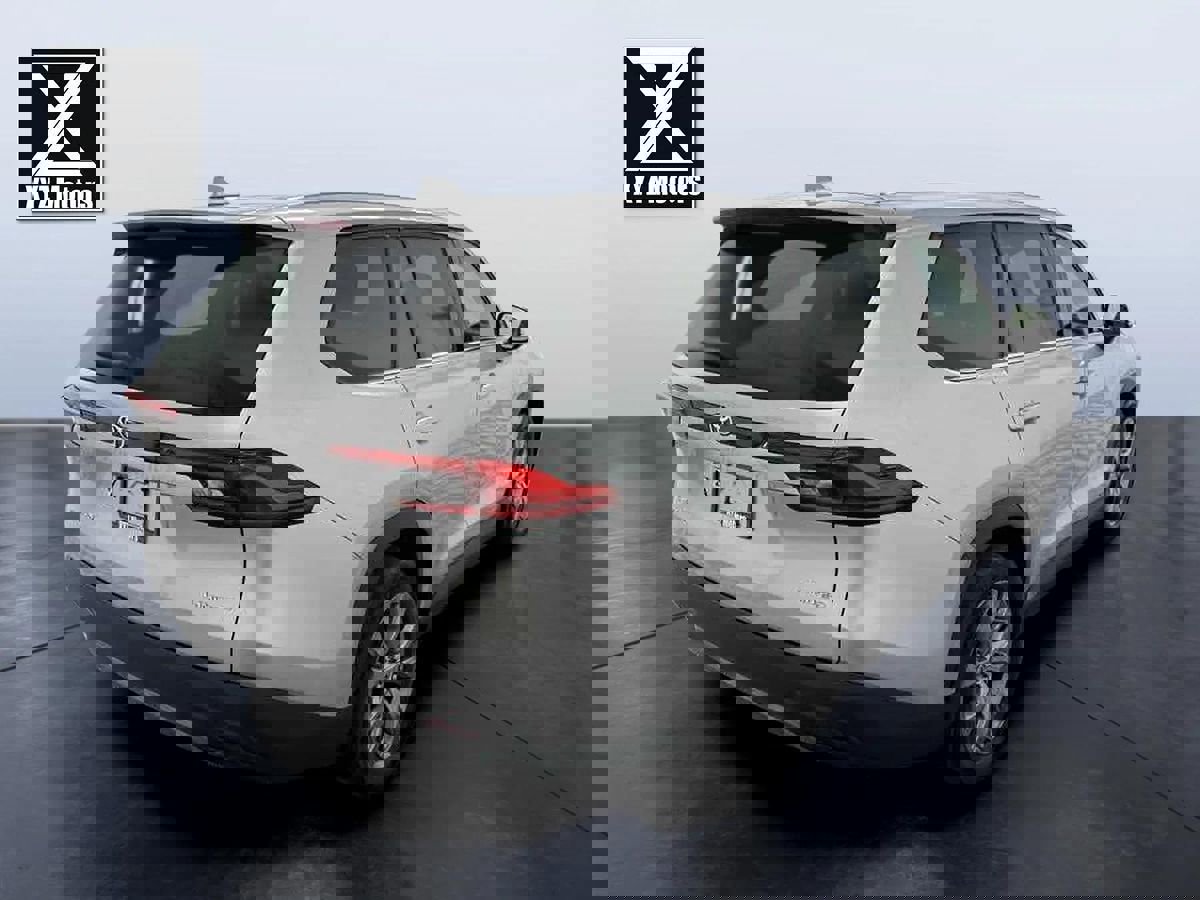 Used 2024 Toyota Grand Highlander Limited image 6