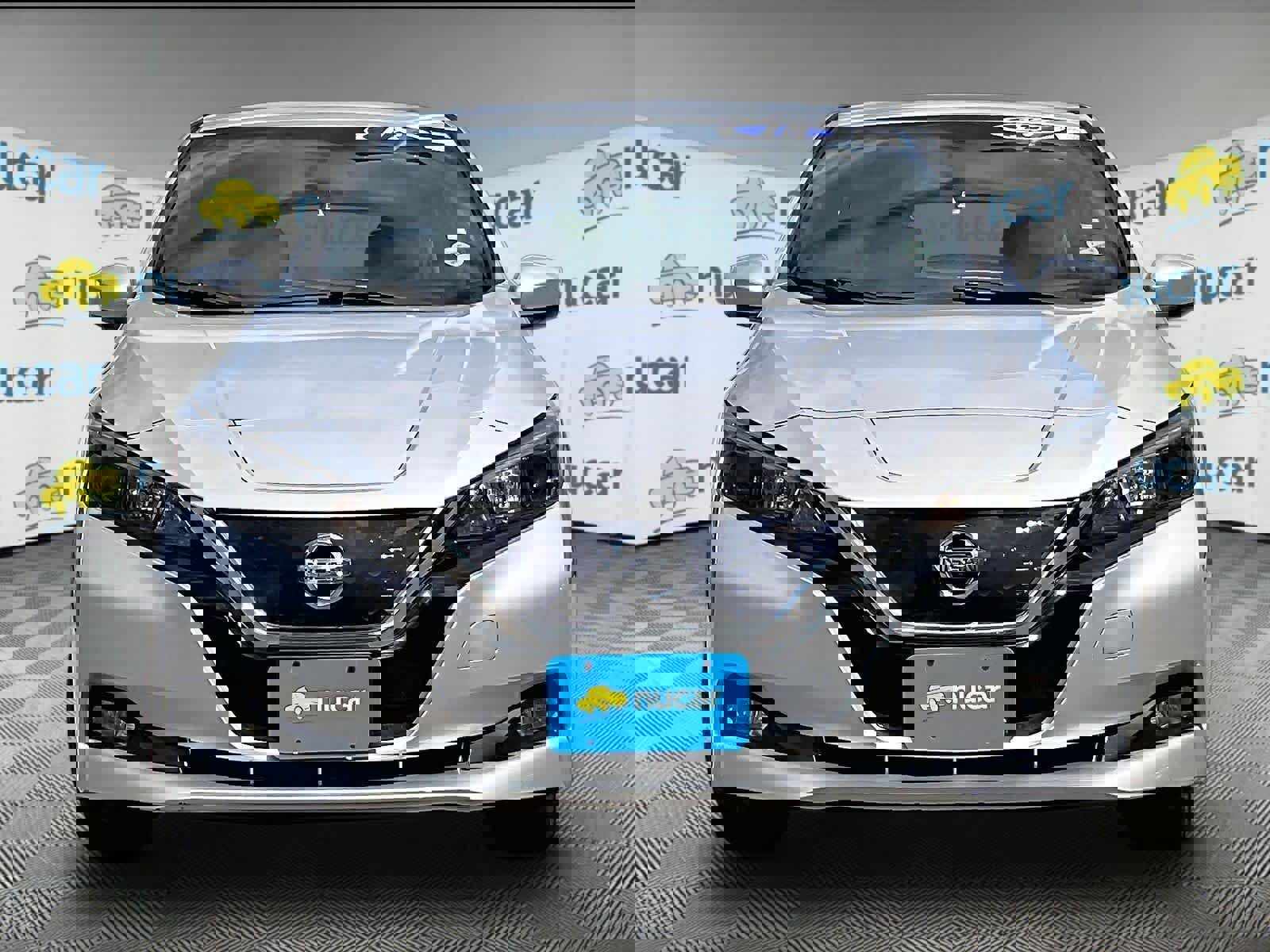 Used 2018 Nissan Leaf SV FWD image 2