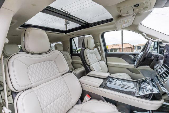 Used 2019 Lincoln Navigator Black Label AWD/4WD image 22
