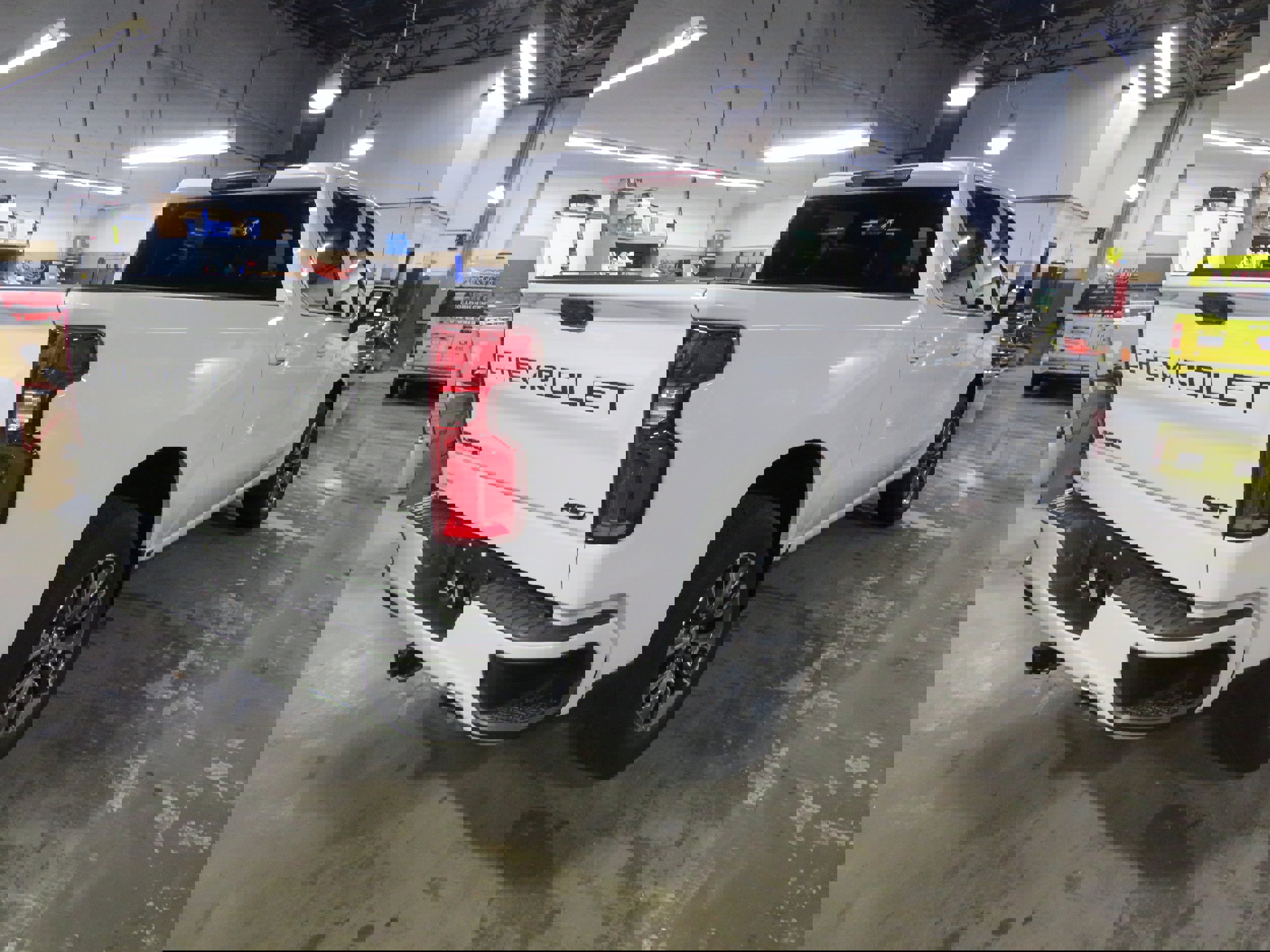 Used 2023 Chevrolet Silverado 1500 RST image 7