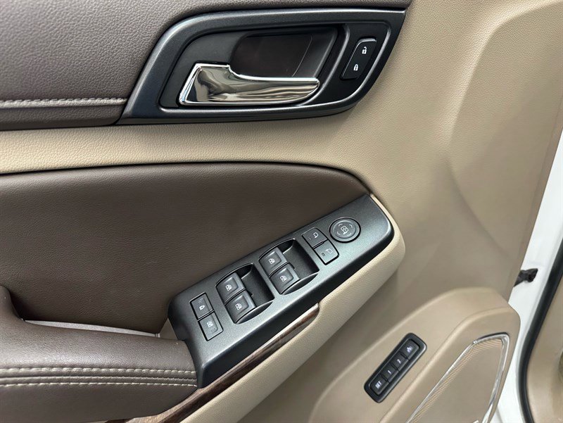 Used 2018 Chevrolet Tahoe LT w/ RST Edition AWD/4WD image 14