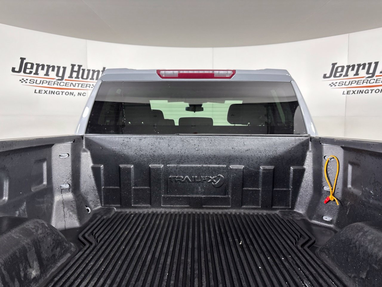 Used 2024 Chevrolet Silverado 1500 LT AWD/4WD image 25