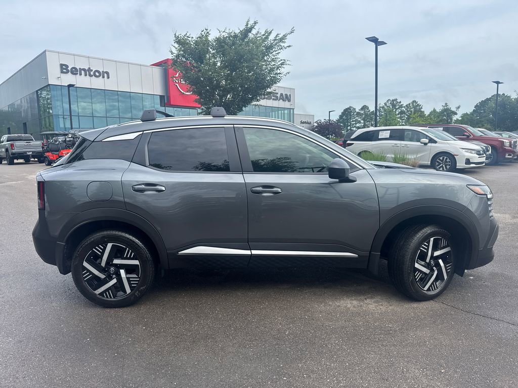 Used 2026 Nissan Kicks SV w/ SV Premium Package FWD image 2