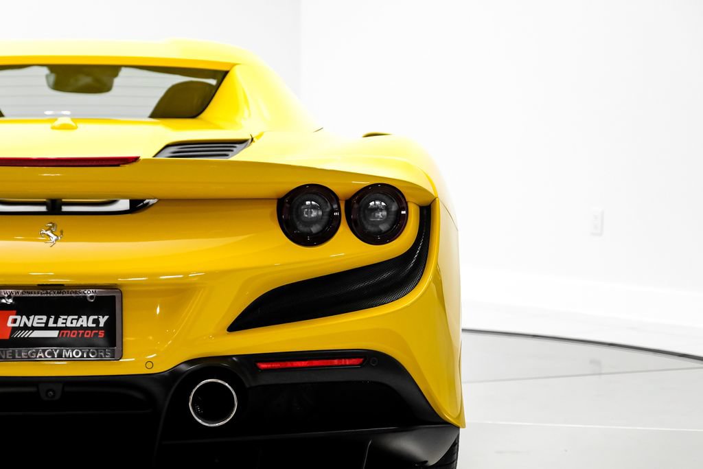 Used 2022 Ferrari F8 Tributo RWD image 46