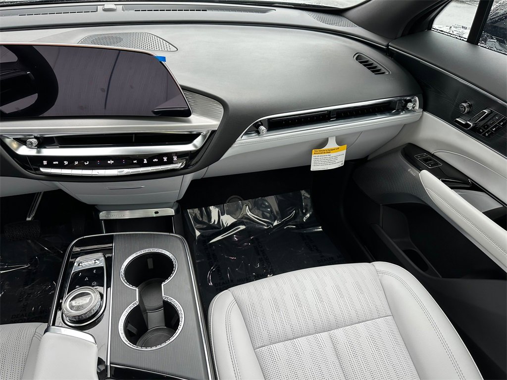 New 2026 Cadillac Lyriq Premium Sport image 18