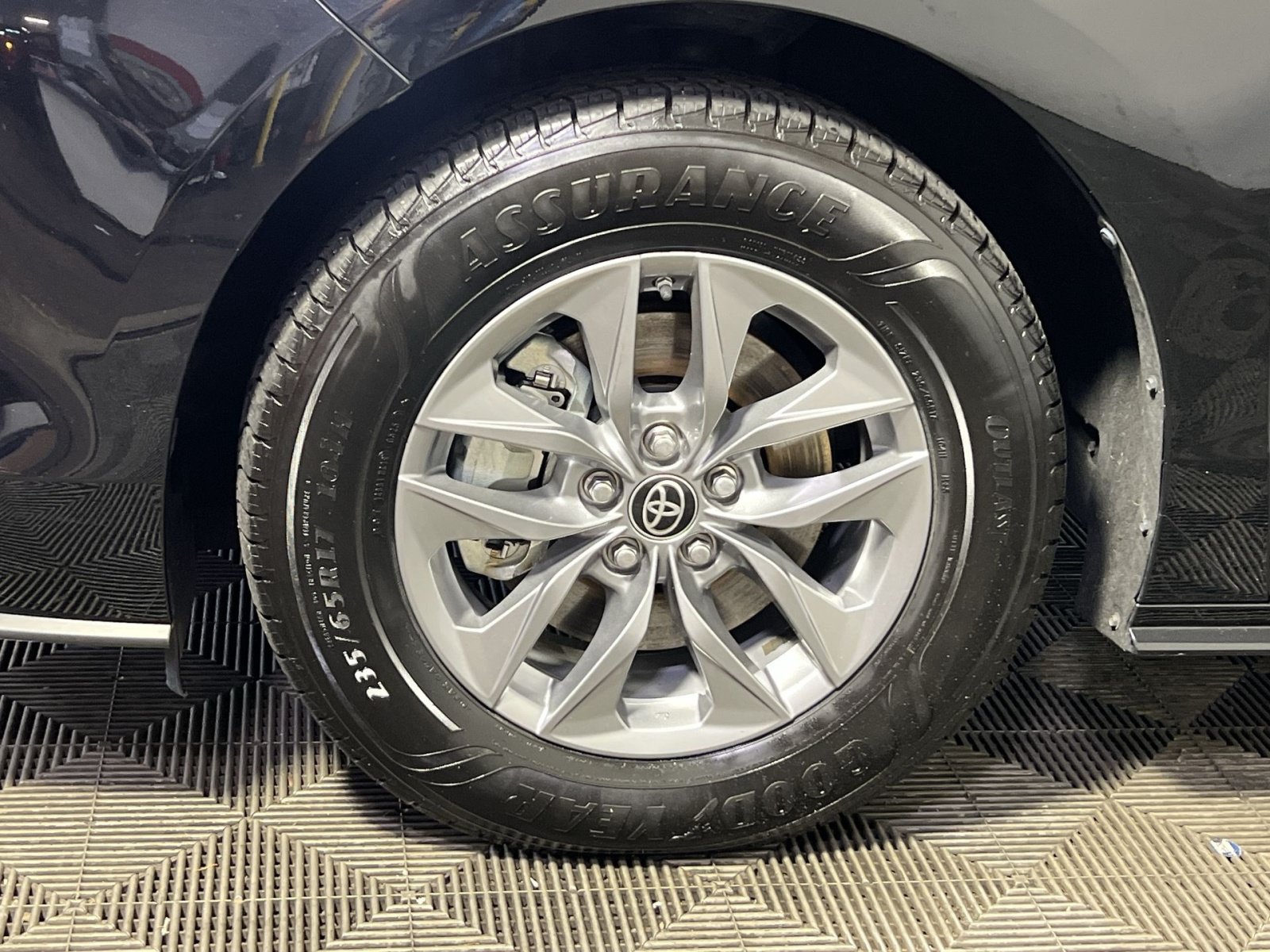 Used 2022 Toyota Sienna XLE FWD image 12