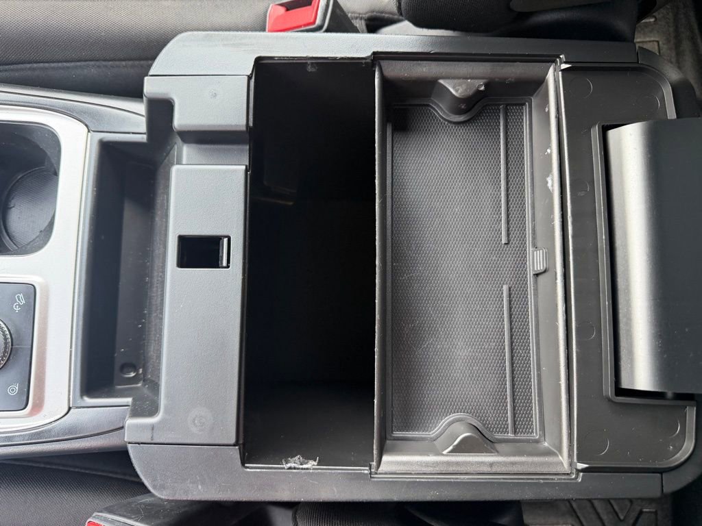 Used 2020 Ford Explorer XLT w/ Class III Trailer Tow Package image 35