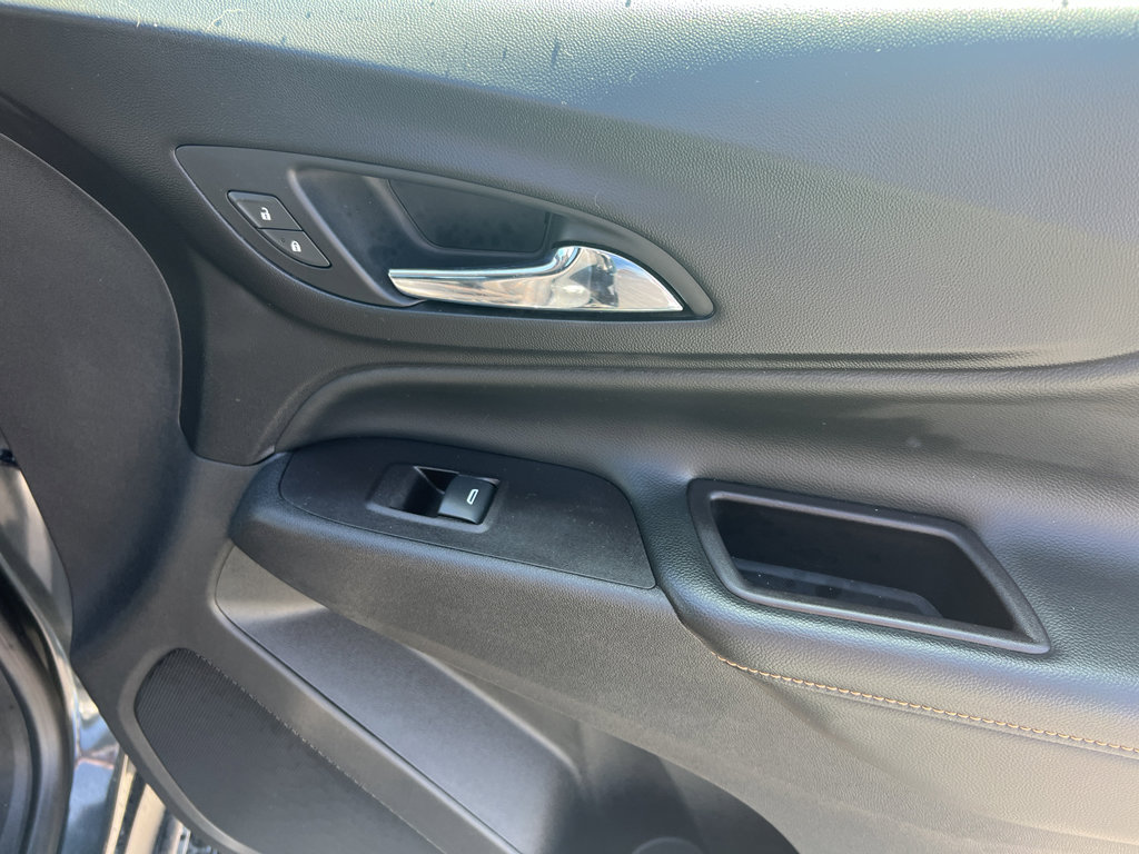 Used 2021 Chevrolet Equinox Premier image 24