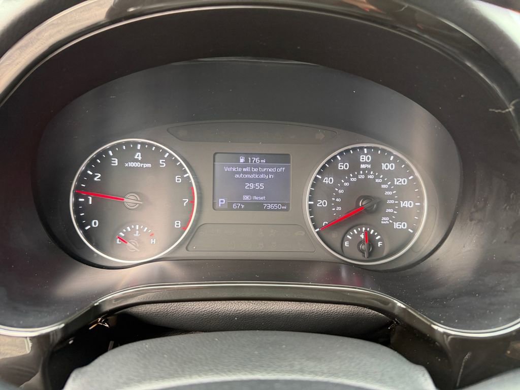 Used 2022 Kia Seltos EX image 16