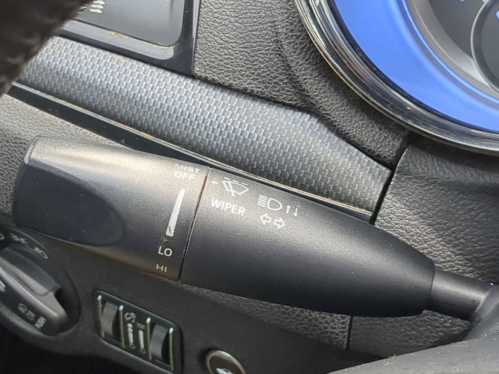 Used 2014 Chrysler 300 S w/ Luxury Group image 29