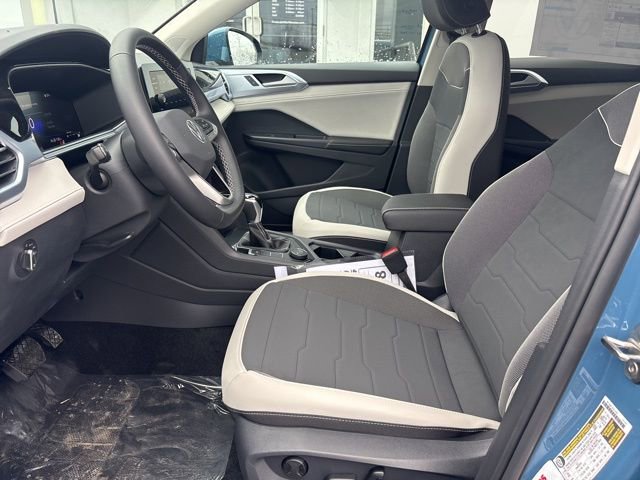 New 2026 Volkswagen Taos SE image 12