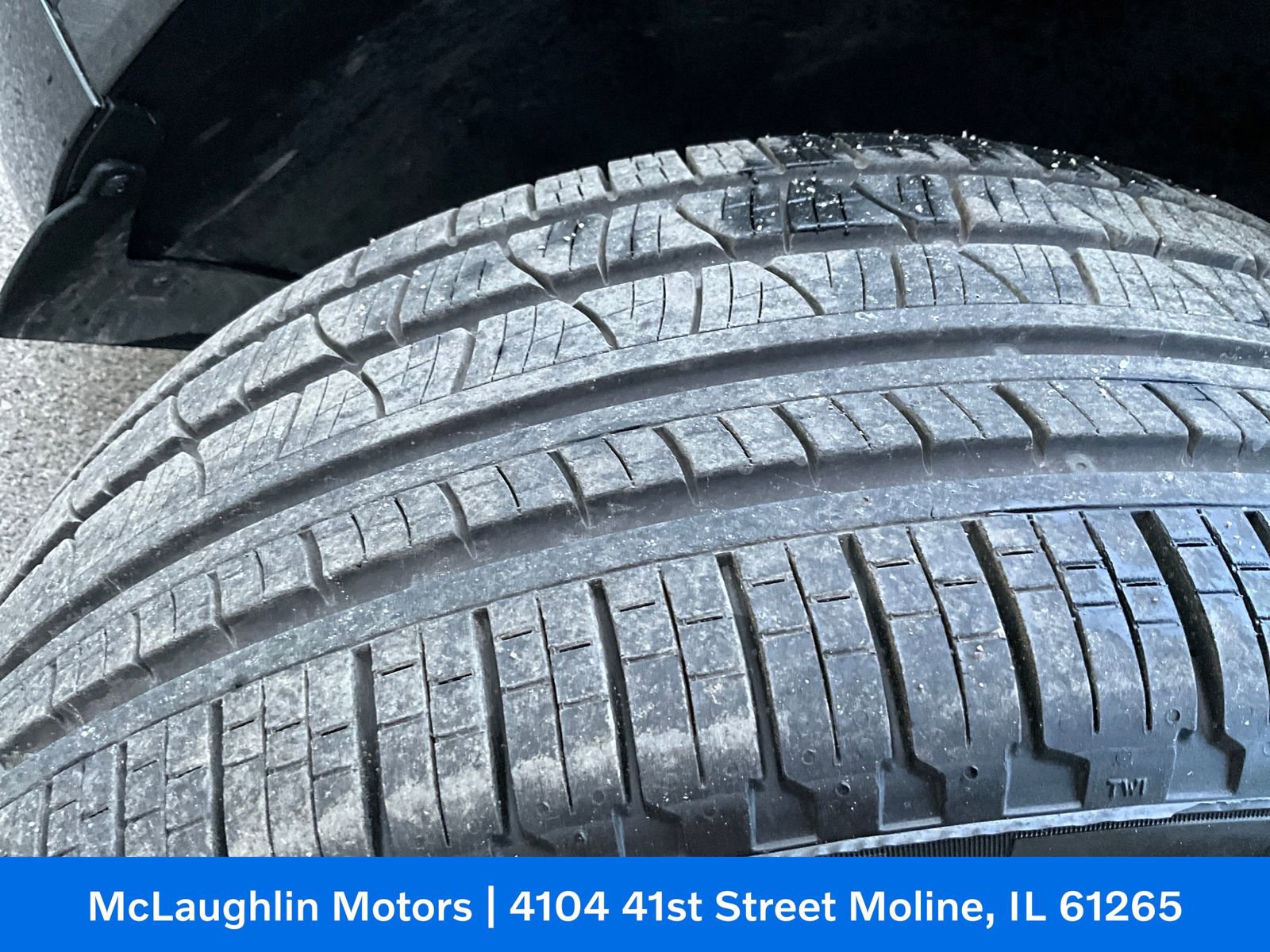 Certified 2023 Volvo XC90 B6 Ultimate w/ Protection Package Premier image 33