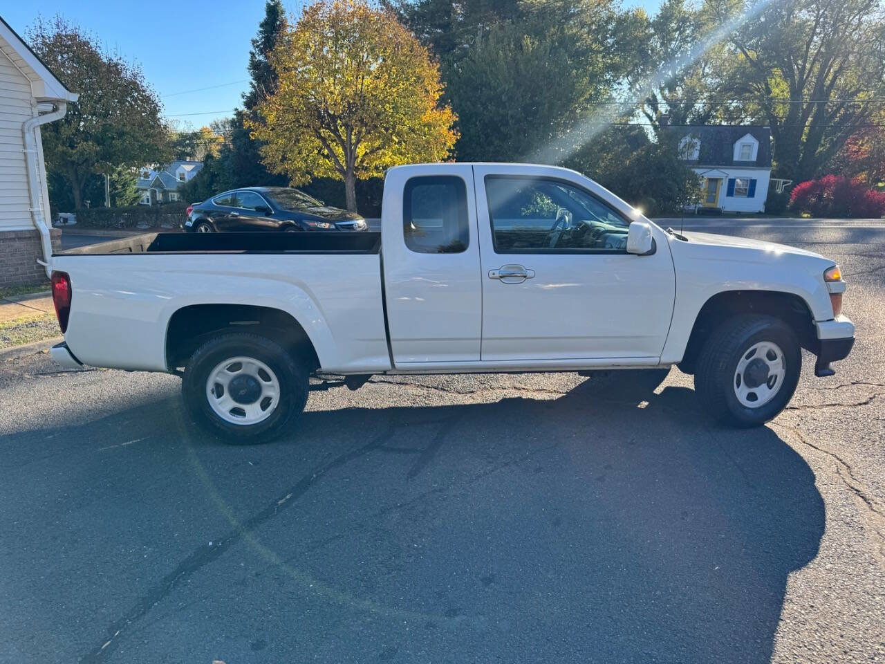 Used 2012 Chevrolet Colorado W/T image 8