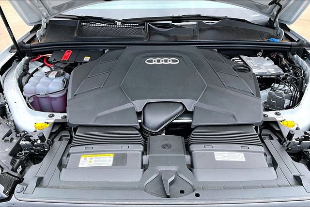New 2026 Audi Q7 3.0T Premium Plus AWD/4WD image 9