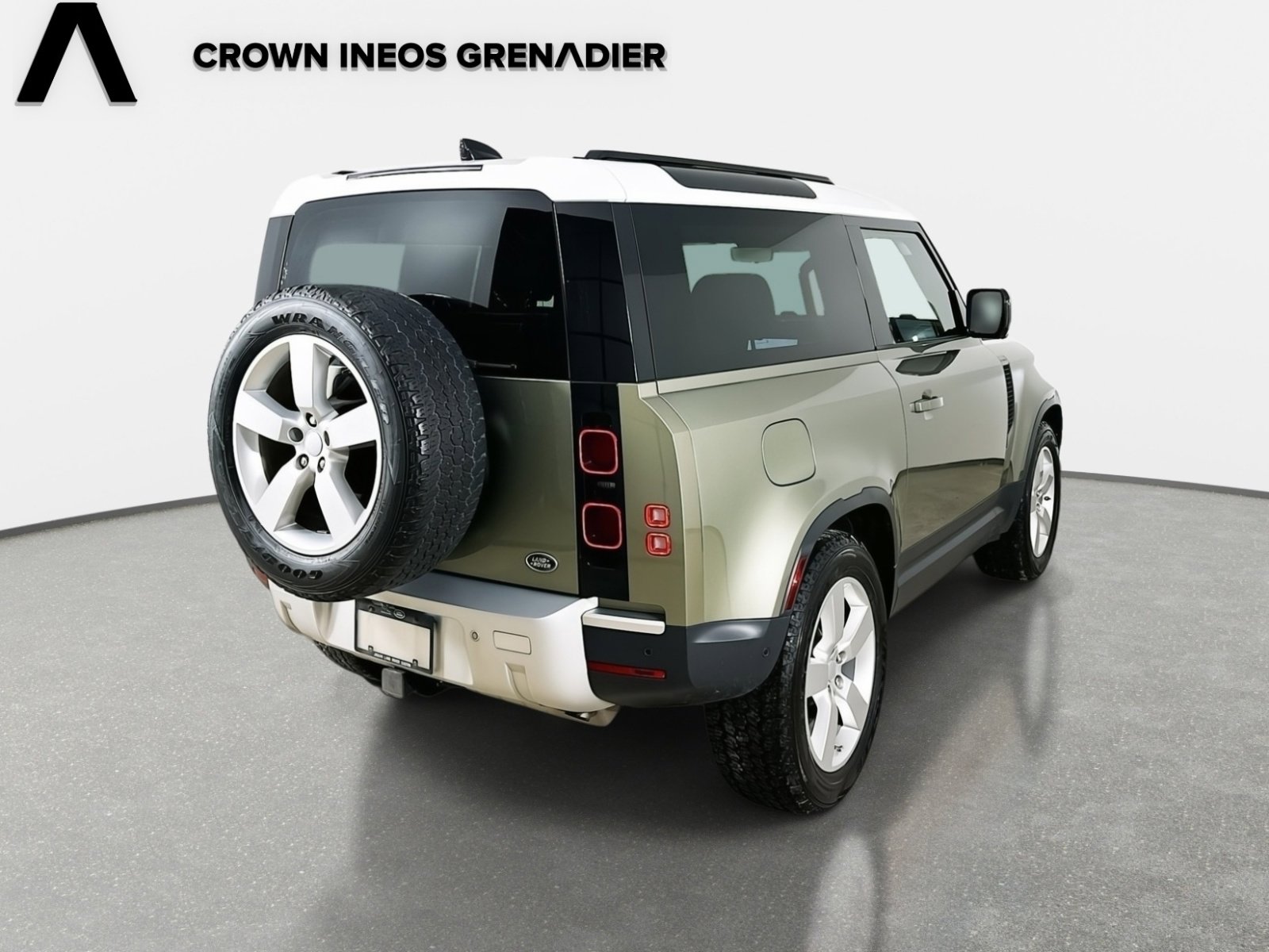 Used 2021 Land Rover Defender 90 First Edition image 5