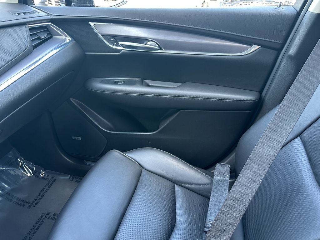 Used 2018 Cadillac XT5 Luxury w/ Driver Awareness Package FWD image 31