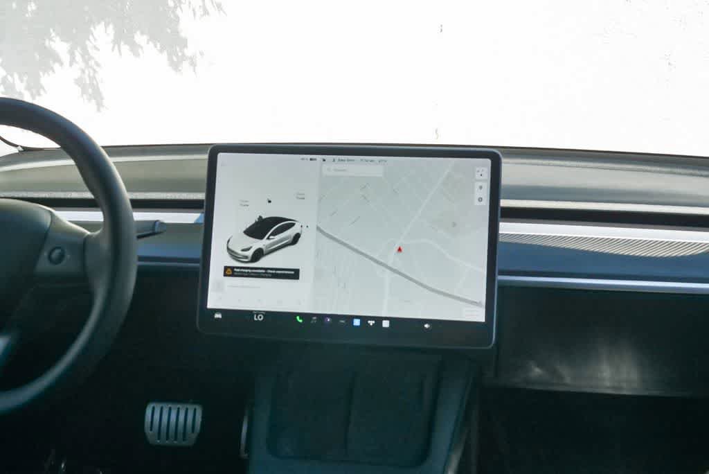Used 2021 Tesla Model 3 Performance image 12