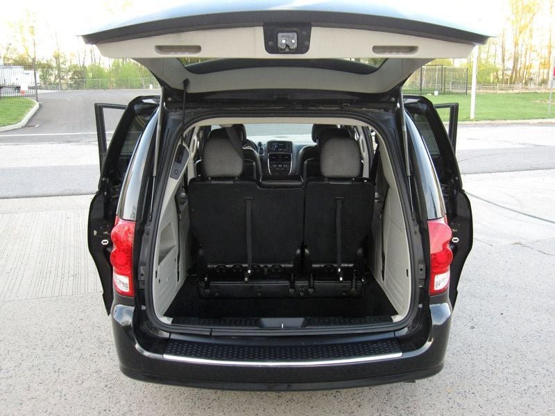 Used 2018 Dodge Grand Caravan SXT FWD image 27