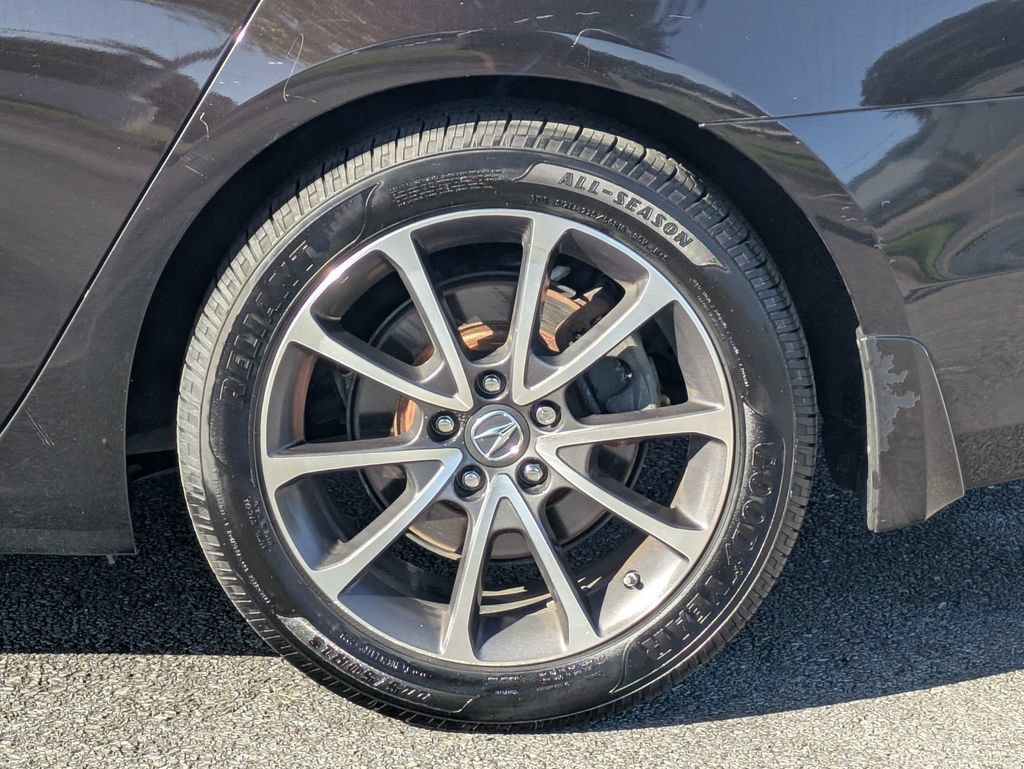 Used 2015 Acura TLX w/ Technology Package FWD image 11