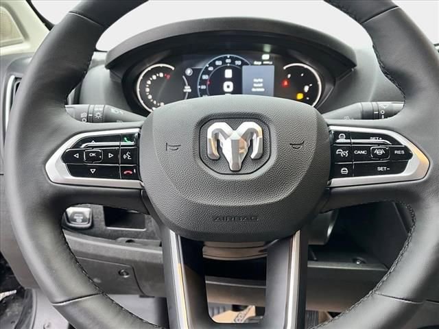 New 2025 RAM ProMaster 3500 w/ Quick Order Package 22G SLT image 13