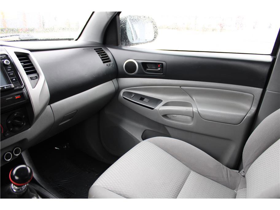 Used 2014 Toyota Tacoma 4x4 Double Cab image 31