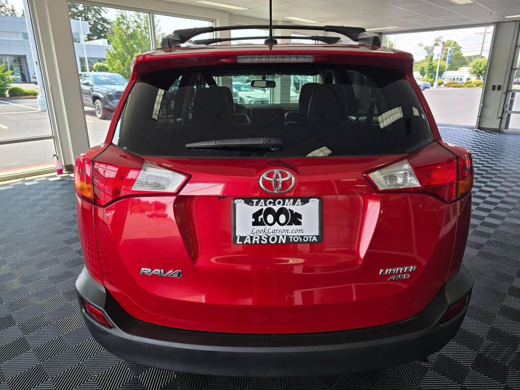 Used 2015 Toyota RAV4 Limited AWD/4WD image 4