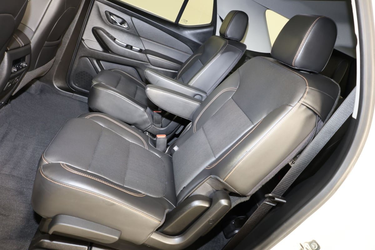 Used 2020 Chevrolet Traverse Premier w/ Redline Edition AWD/4WD image 11