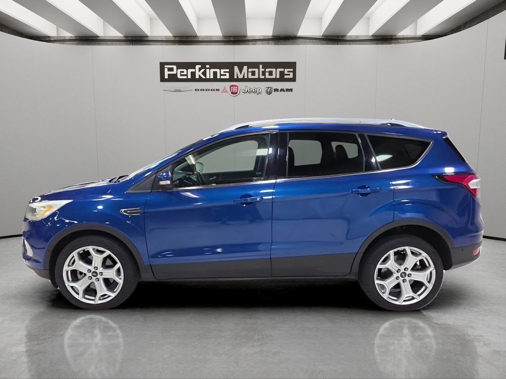 Used 2017 Ford Escape Titanium w/ Equipment Group 301A AWD/4WD image 9